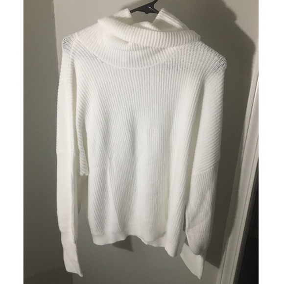 Ivory Leith Sweater - Picture 3 of 3